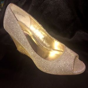 Sparkling Silver Wedges